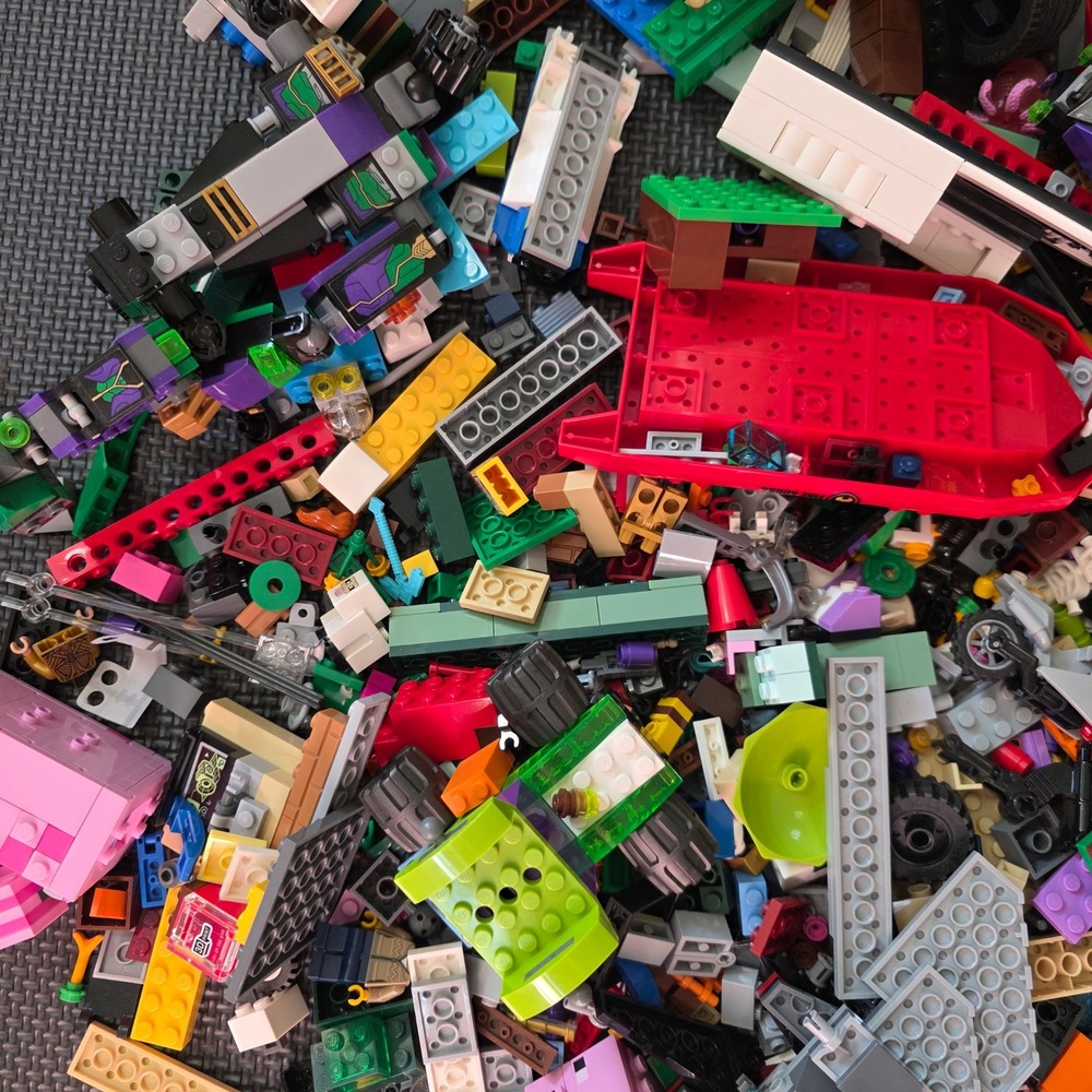 LEGO Bulk Lot 8lb Mixed Bricks Plates Specialty Pieces Minecraft Scooby Doo - Picture 2 of 12